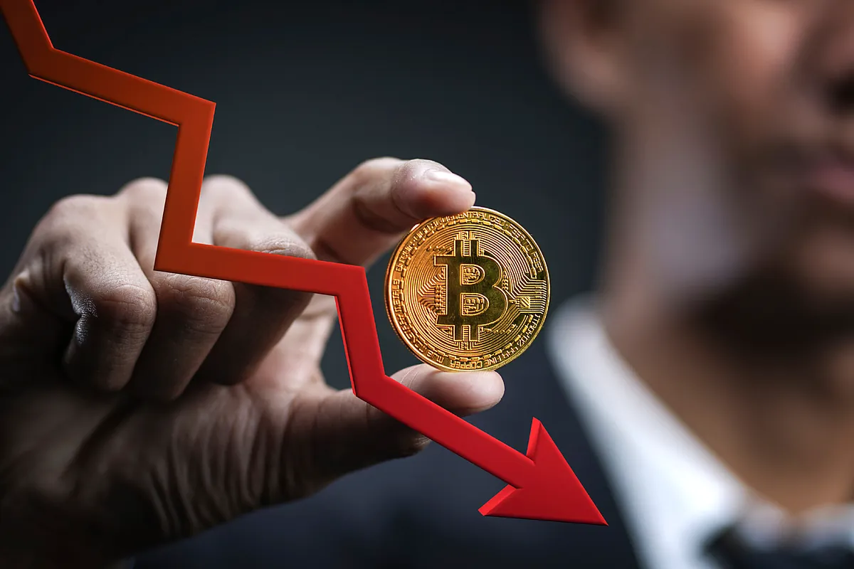 El bitcoin sufre su peor mes en cuatro años, con una caída del 20%