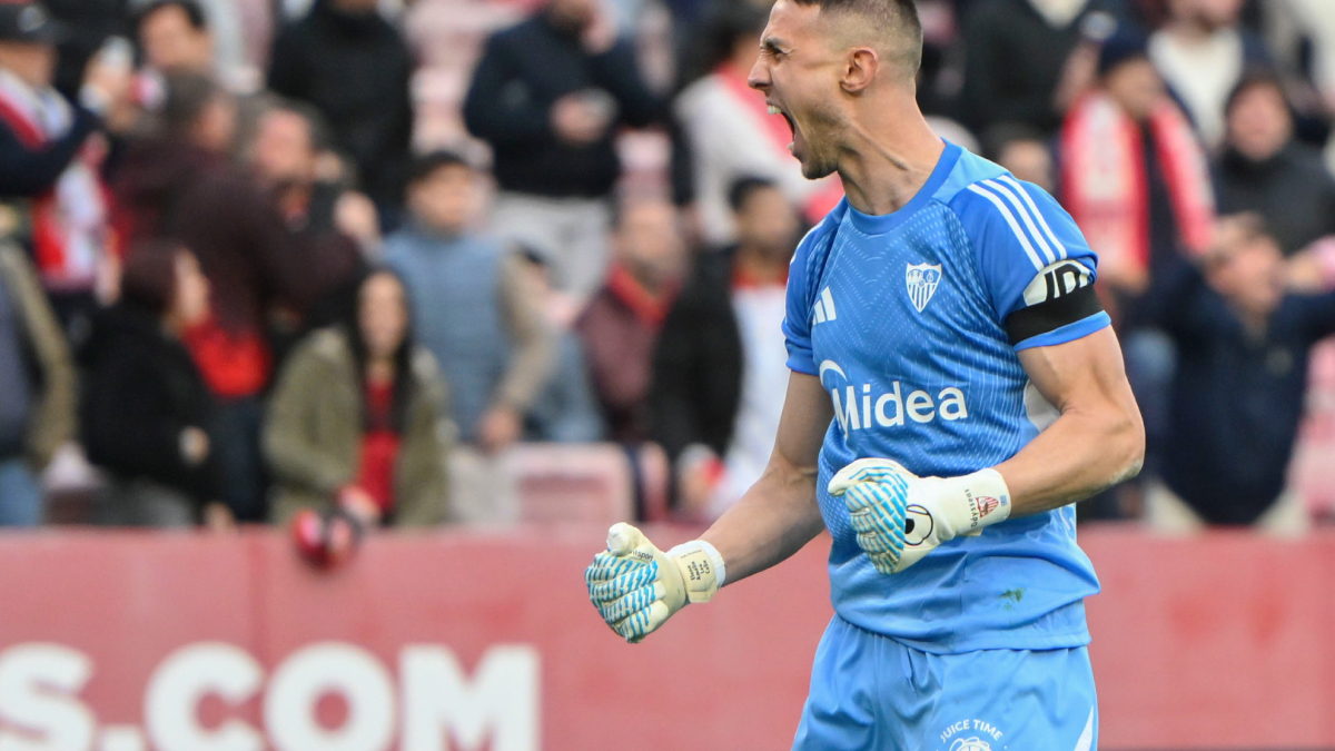 Oficial: Odysseas continuará defendiendo la portería del Sevilla