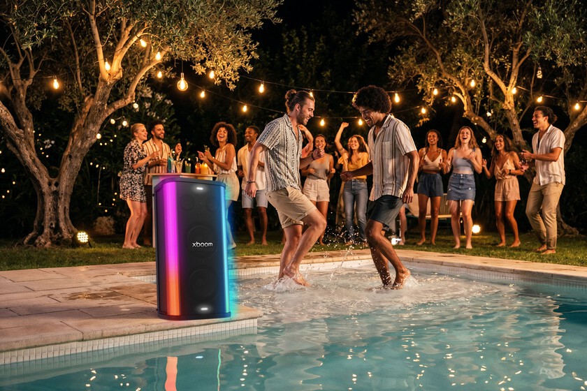 Un monstruo de altavoz portátil con luces, 220 W de potencia y karaoke con IA: así es el nuevo LG xboom La Bestia Stage 501