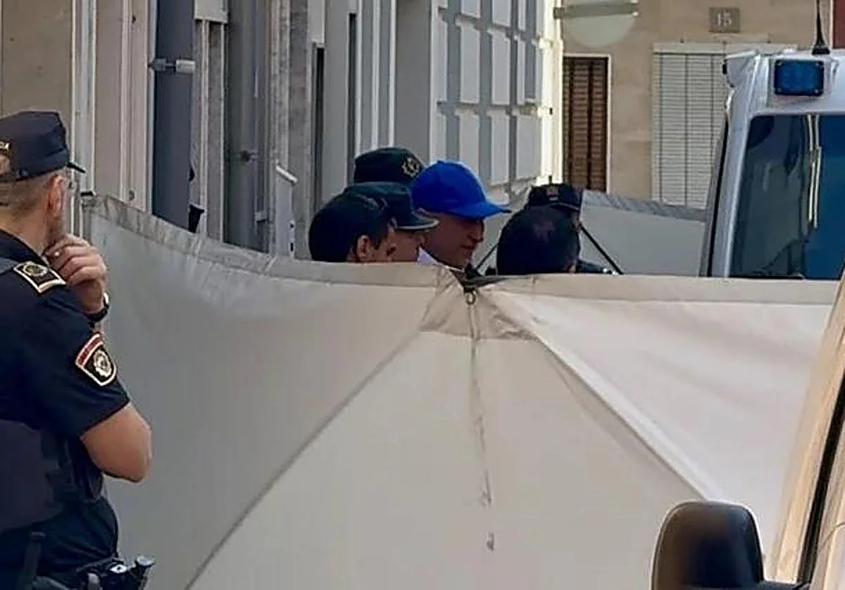 Crimen de Sueca: El asesino de Álex vuelve al escenario del crimen para reconstruir cómo mató al amigo de su hijo