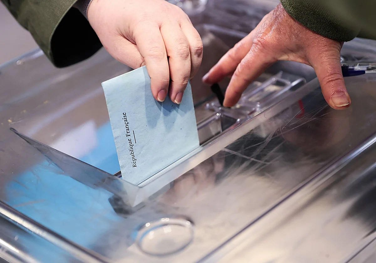 Francia celebrará elecciones presidenciales el 18 de abril de 2027