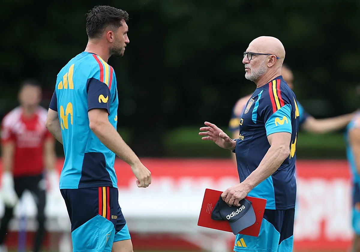 Así ha ensayado De la Fuente los penaltis antes de medirse a Austria: «Tíralo como lo tirarías en el partido»