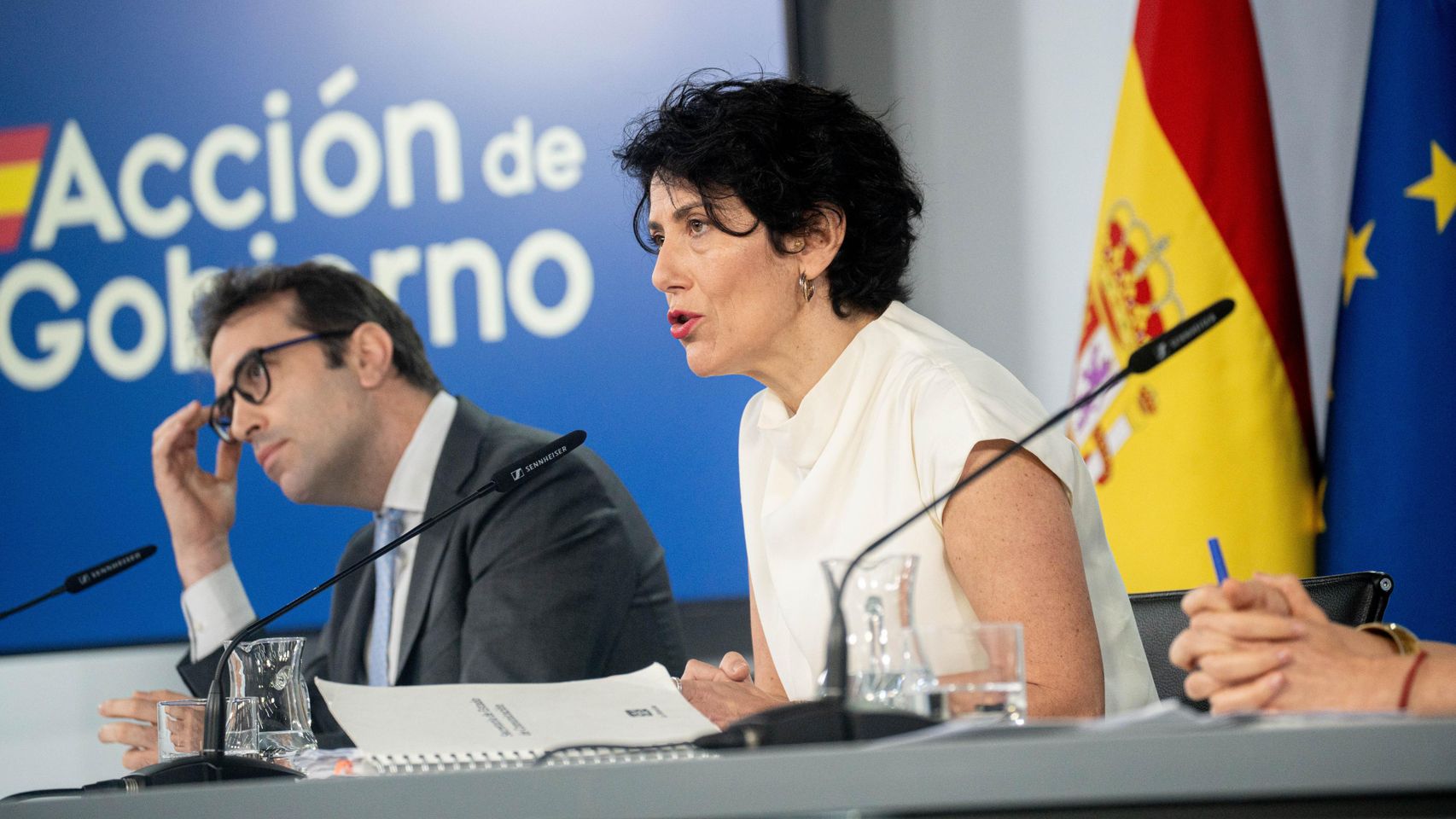 El empleo marca un récord de 22,4 millones de ocupados en junio por la irrupción de los inmigrantes regularizados