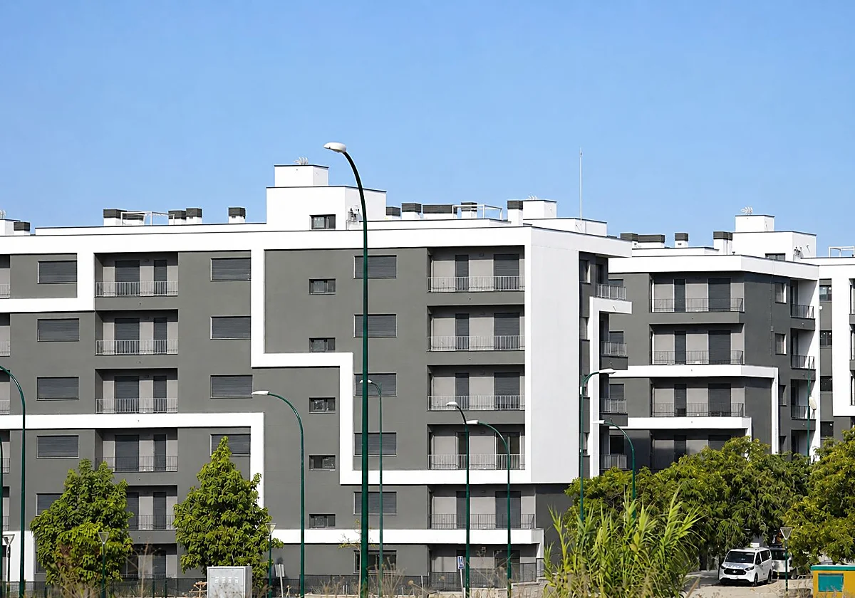 Cuenta atrás para dos ofertas de 377 VPO de alquiler al oeste de la Universidad en Málaga