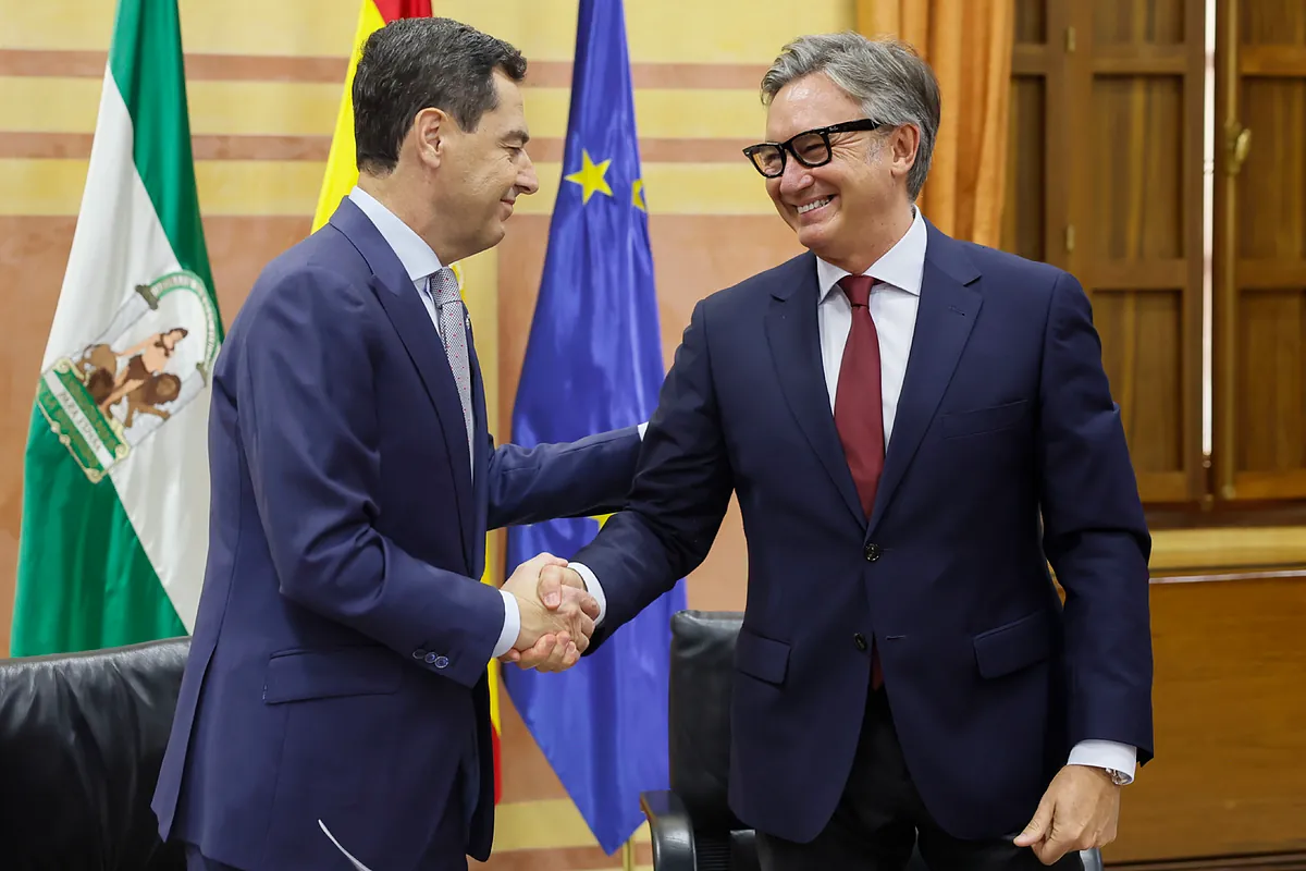 Juanma Moreno, investido presidente de la Junta de Andalucía