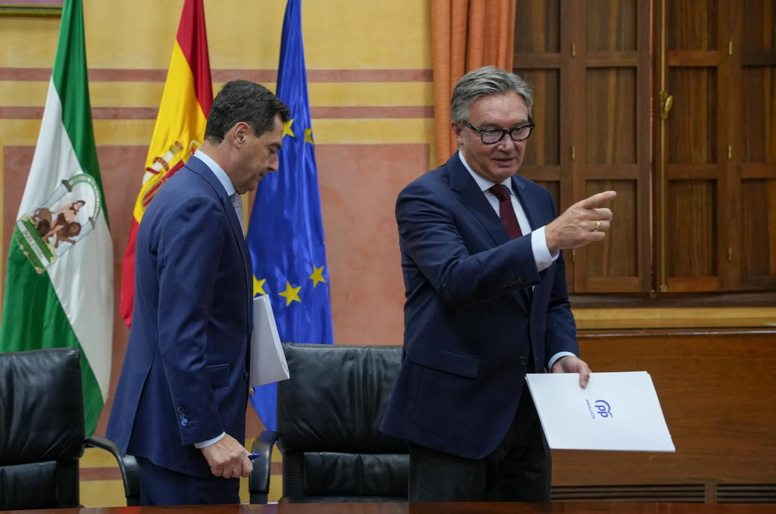 Así es el acuerdo de gobierno entre PP y Vox en Andalucía: las 150 medidas que incluye el pacto