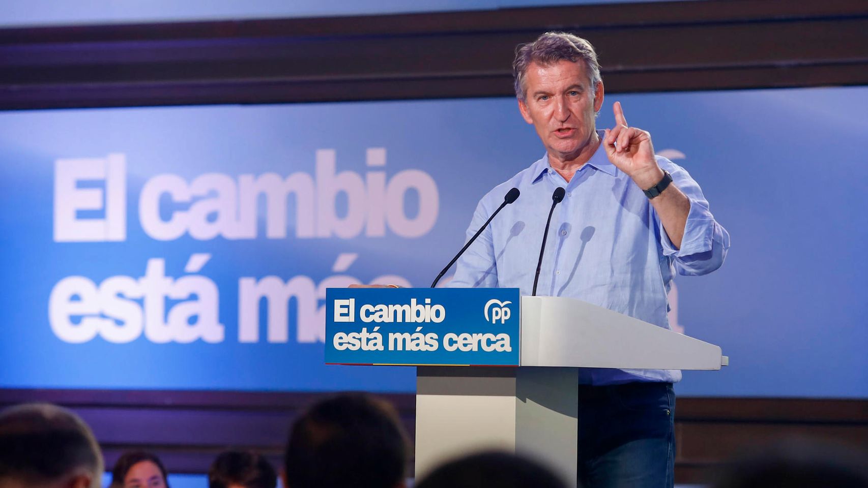 Feijóo insiste en la "ingeniería social" de Sánchez: "Creará 8M más de españoles y no hay recursos para gestionarlo"