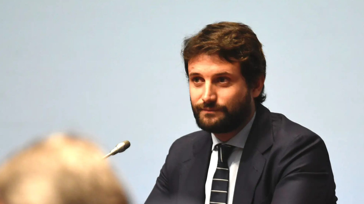 Fernando Carrión dimite como vicepresidente del Sevilla