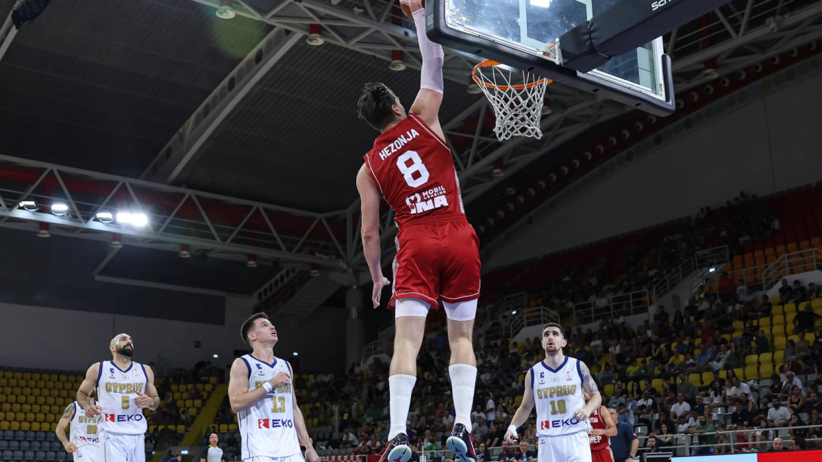 Histórico triple-doble de Hezonja en el palizón de Croacia: 50-123