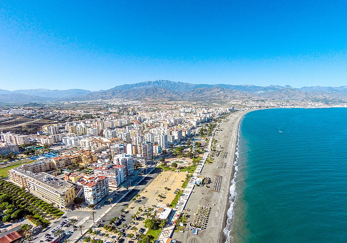 Un guardia civil fuera de servicio salva a un niño de seis años que se atragantó con una aceituna en Torre del Mar