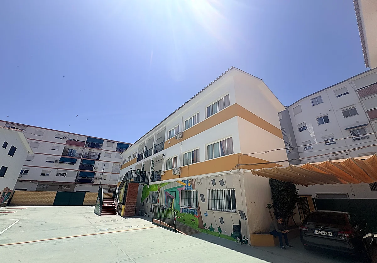 El futuro del turno de mañana del centro de adultos de Torre del Mar, en el aire