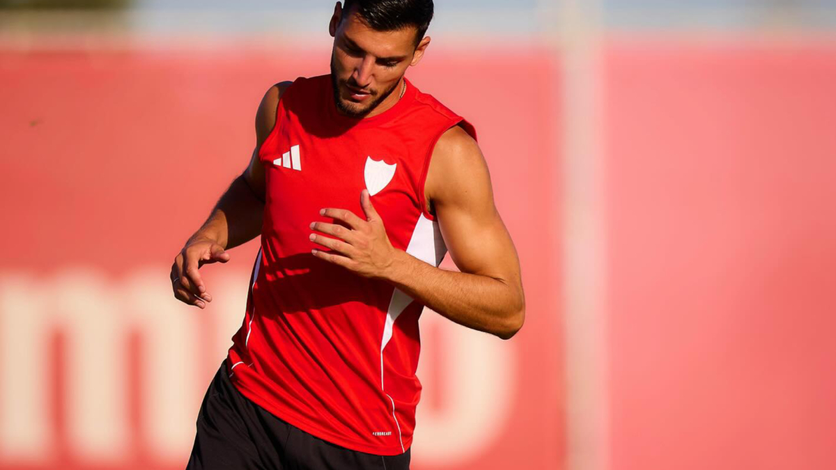 Rafa Mir pasa el reconocimiento mientras espera la respuesta a su recurso