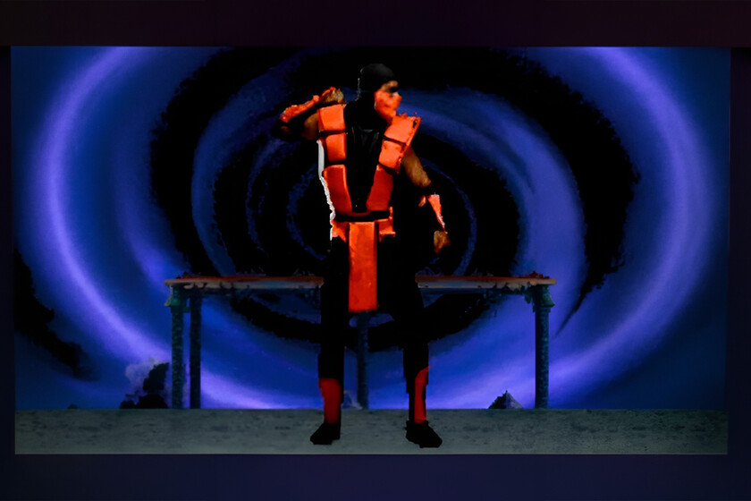 En 1993, nadie encontraba al supuesto ninja rojo de ‘Mortal Kombat’. Había una razón: todavía no existía