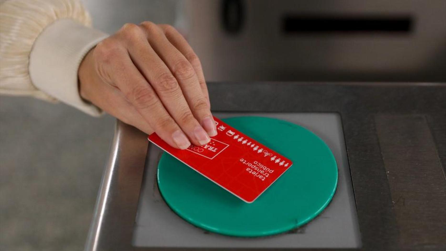 El nuevo abono de 60 € con el que los madrileños podrán viajar a casi toda España y usar el Cercanías: fechas de compra