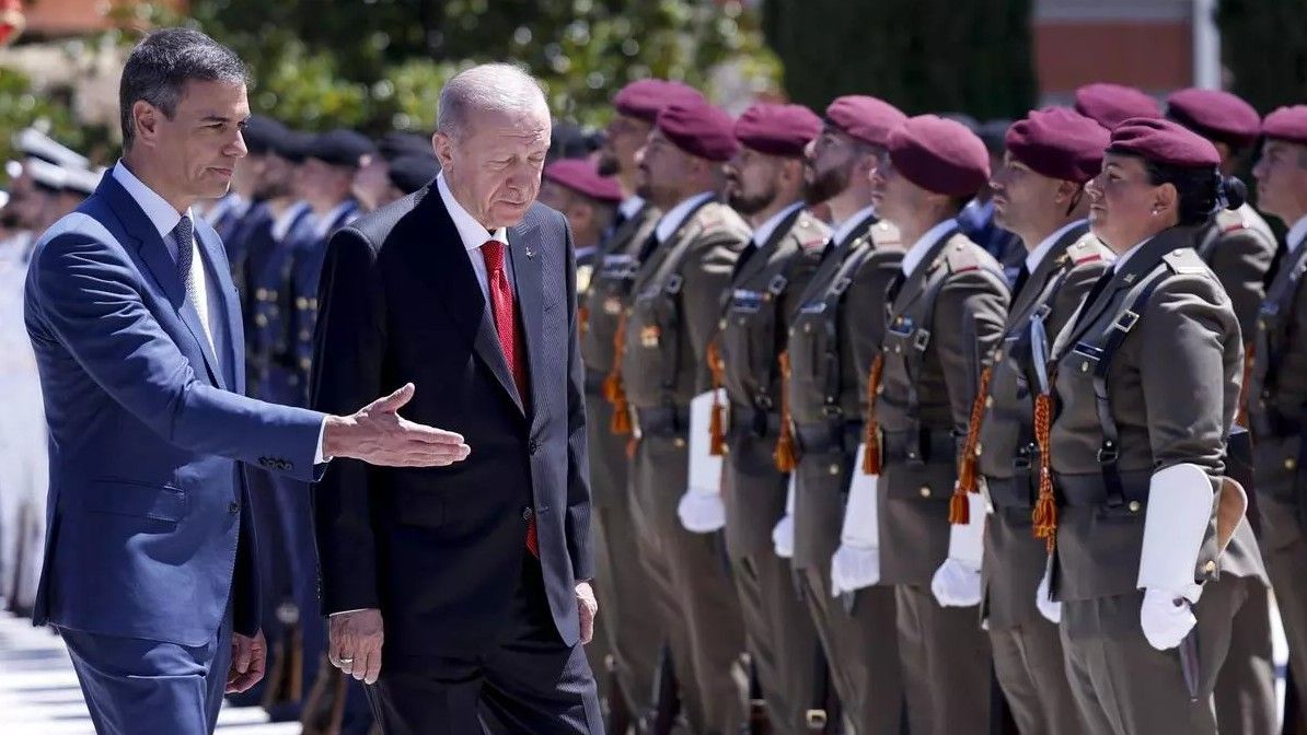 España convierte a Turquía en socio militar para romper con EEUU y cumplir con la OTAN a bajo coste pese al recelo de la UE