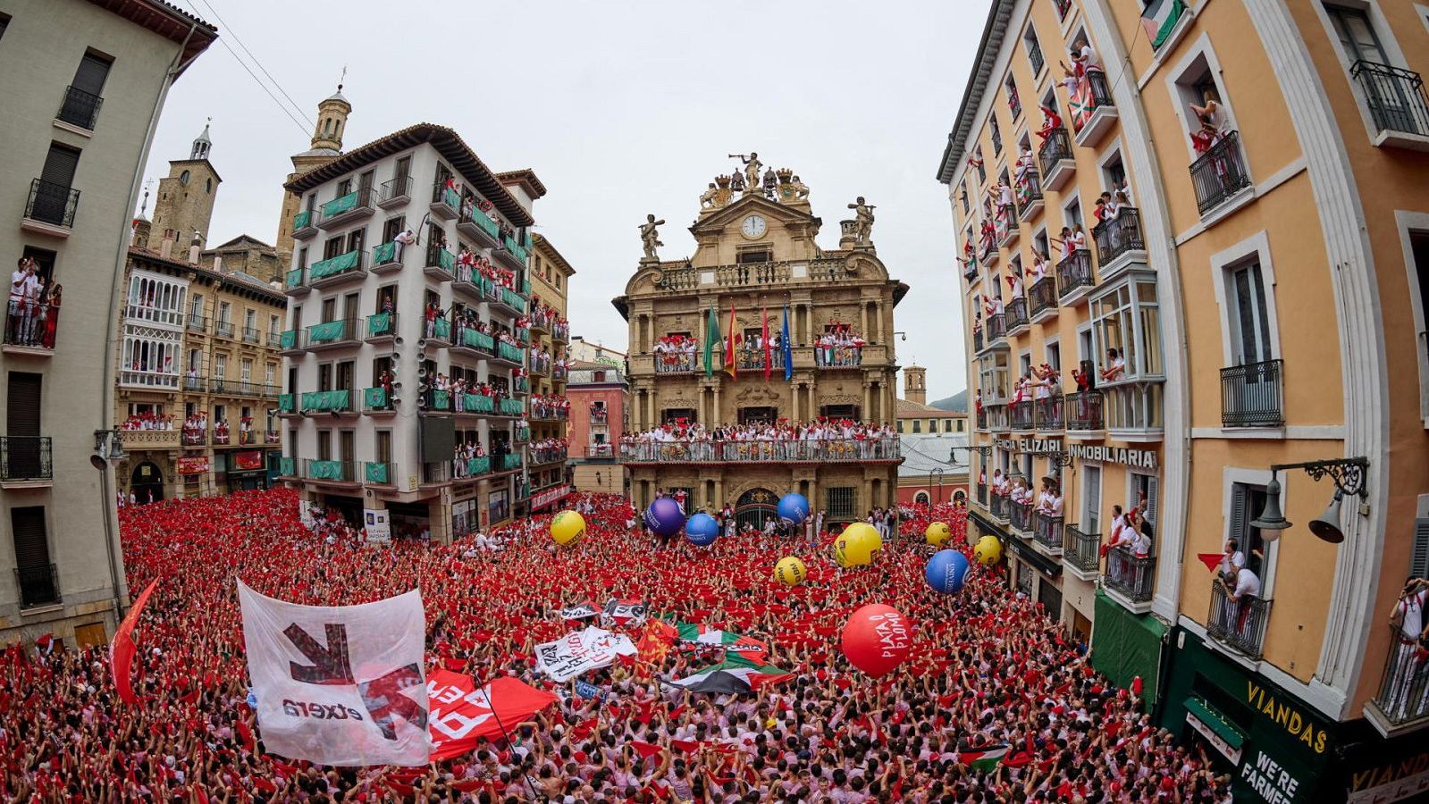 Chupinazo de San Fermín 2026, en directo | Última hora del comienzo de las fiestas más populares de Pamplona y dónde seguir el minuto a minuto