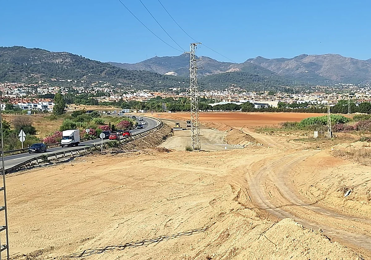 La obra para desdoblar la A-404 en Alhaurín de la Torre ya deja ver el futuro trazado