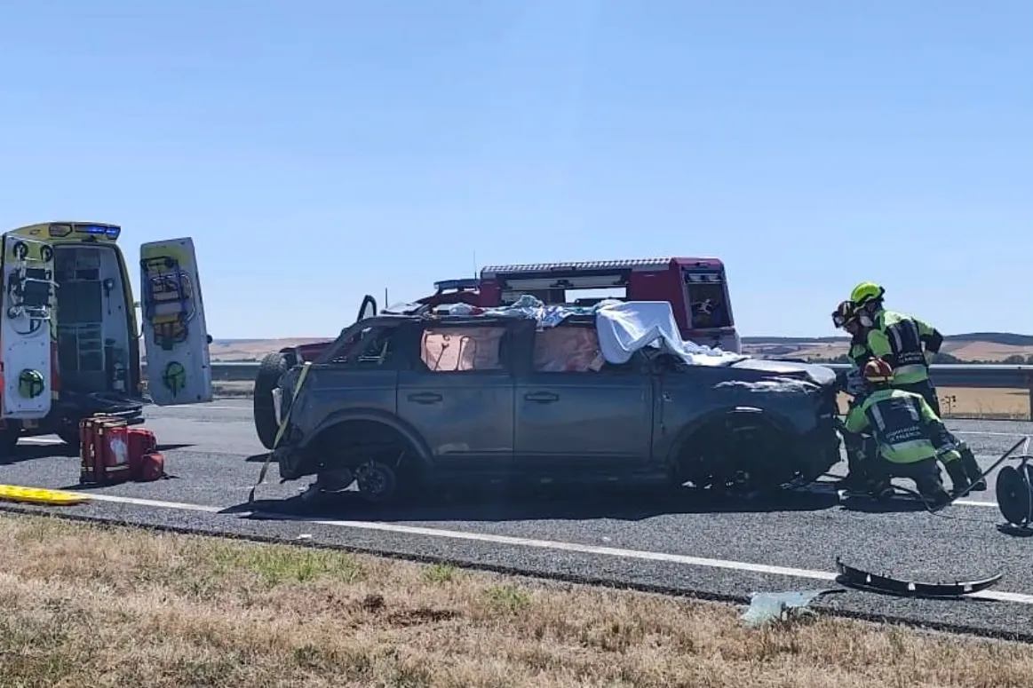 El director general de Bodega Dehesa de los Canónigos, su mujer y dos de sus hijos fallecen en un accidente en Palencia