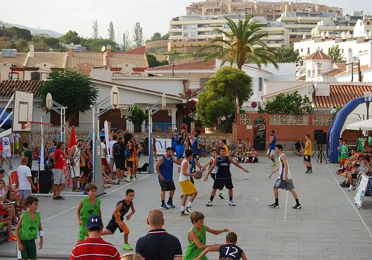La 32ª edición del Circuito Provincial de Baloncesto 3x3 reunirá a 250 jugadores en Rincón de la Victoria