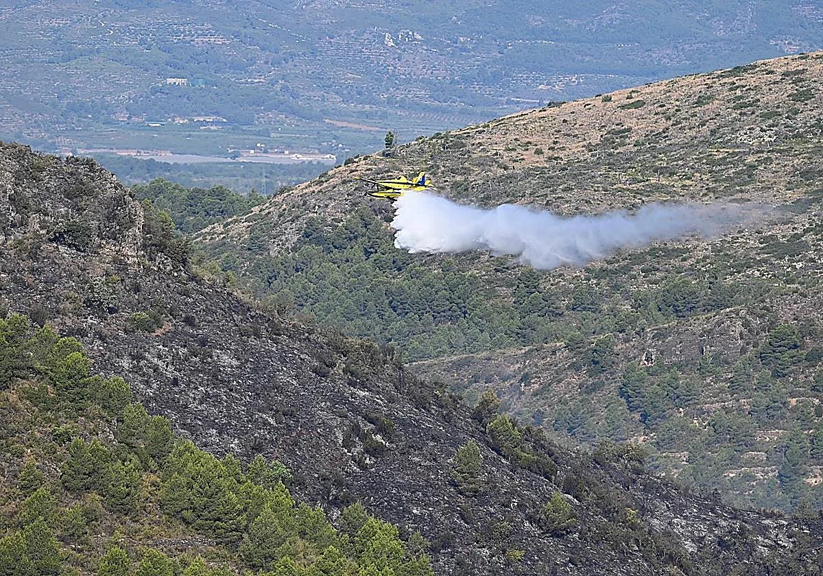 Una imprudencia, posible causa del incendio de Castellón que ya ha devorado 181 hectáreas y que asedia viviendas
