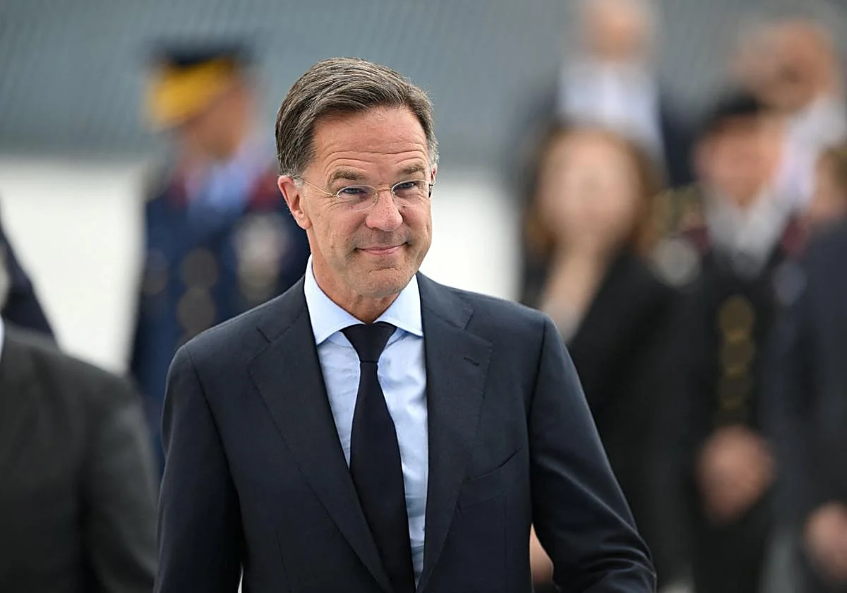 Rutte advierte de que la OTAN «tiene formas de convencer» a aquellos países que no gasten los suficiente en Defensa