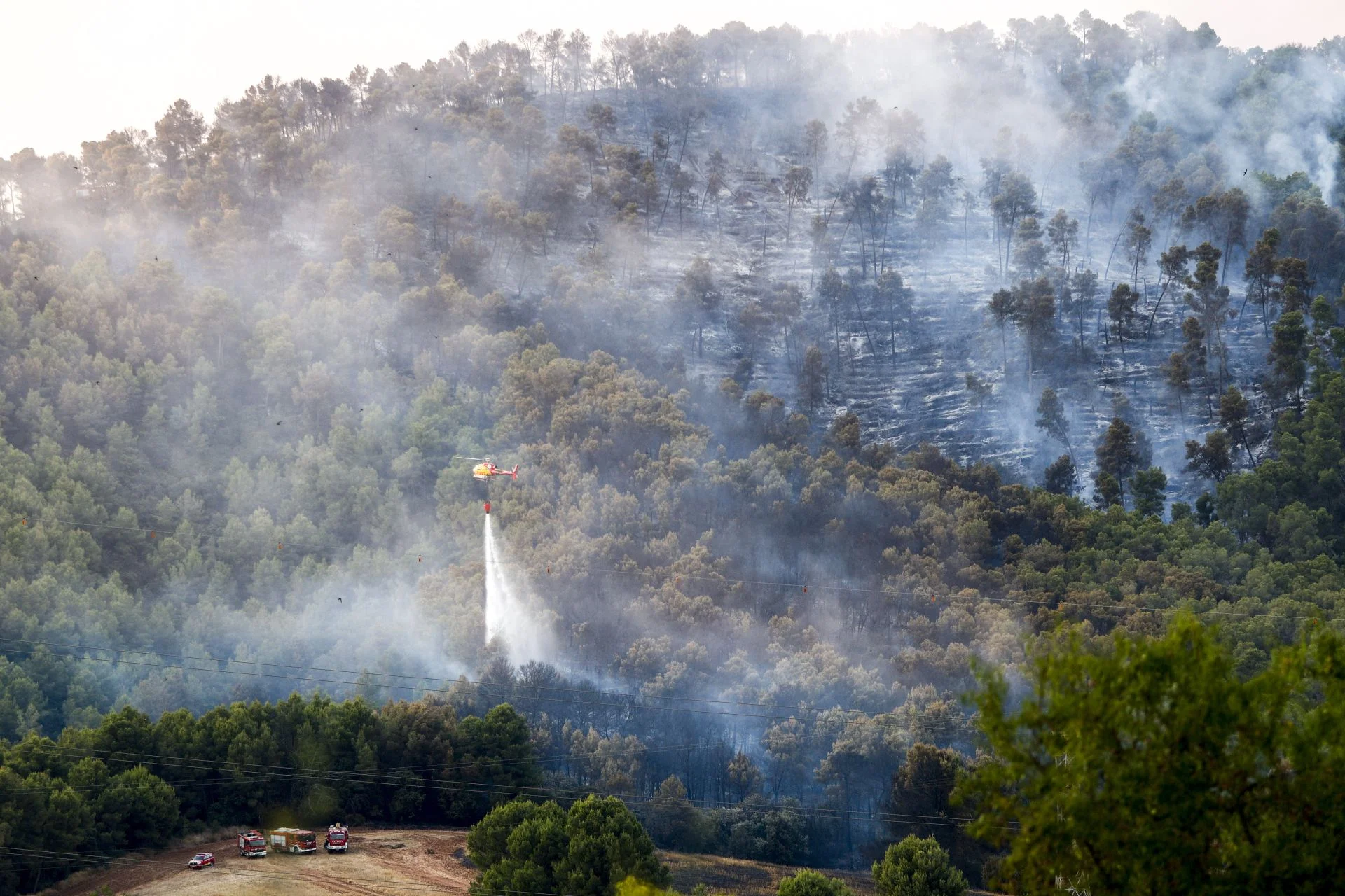 Cataluña levanta el confinamiento de 30.000 personas por el incendio en Igualada