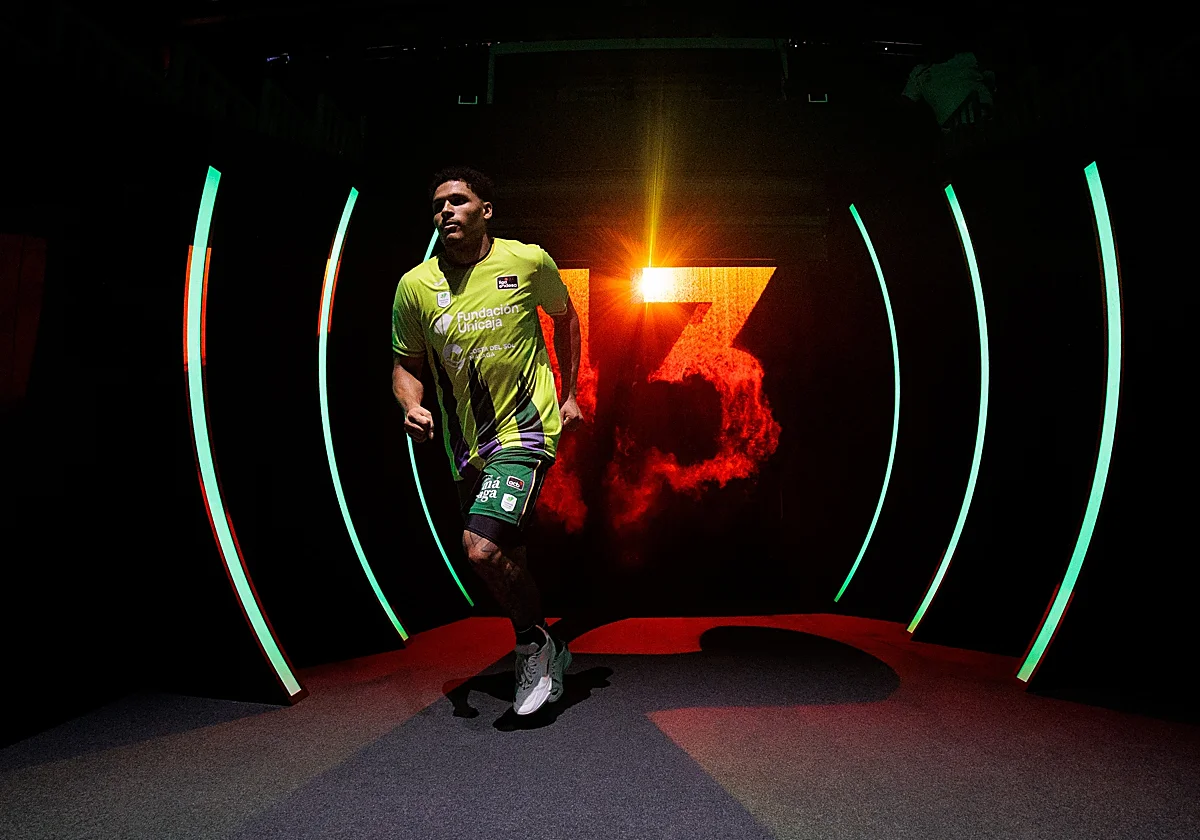 Vídeo: rimas y guiños en la parodia sobre el paso de Castañeda por el Unicaja