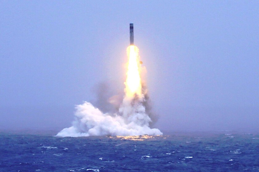 Hay una razón por la que China no dispara misiles nucleares desde su submarino más peligroso. Acaba de romper esa regla