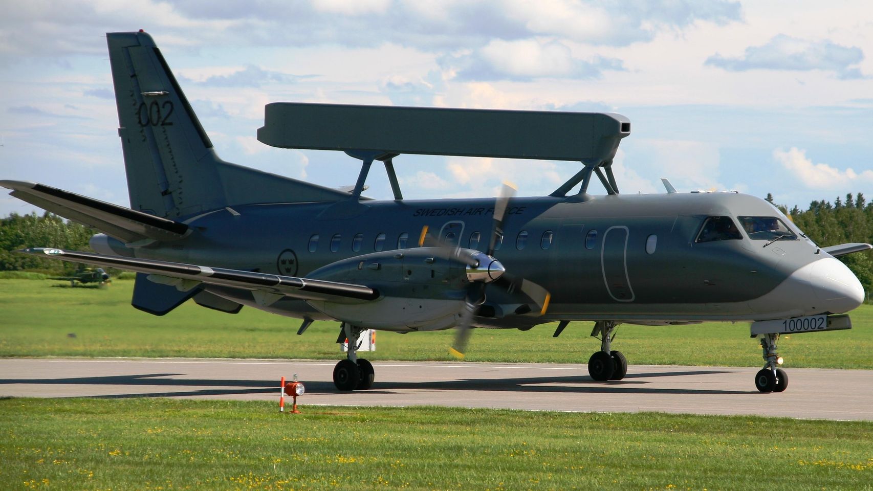 España participa en un programa para la adquisición de aviones de alerta temprana de la OTAN