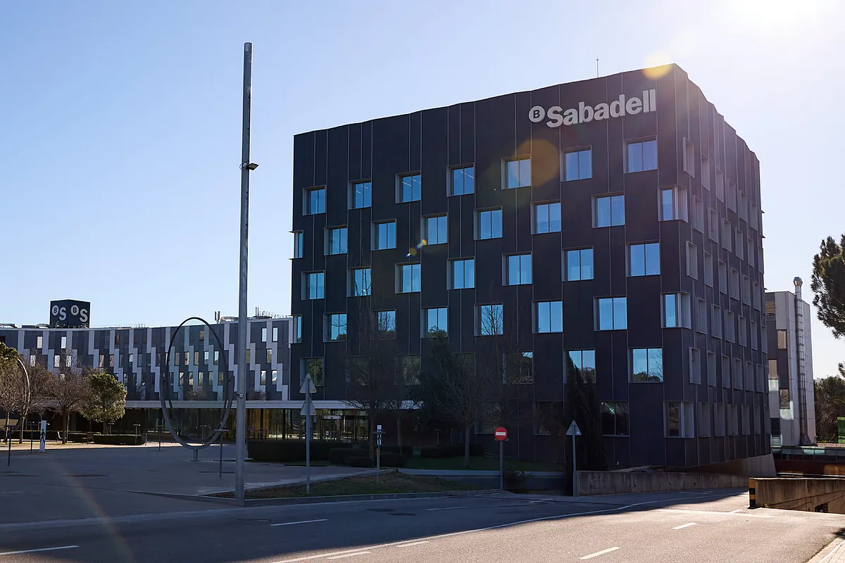 Sabadell mejora las condiciones de su cuenta al 2%