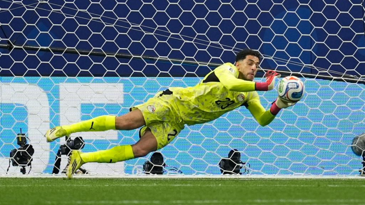 Quién es Mostafa Shobeir, el portero de Egipto que ha parado un penalti a Messi: su padre cambió las normas del futbol