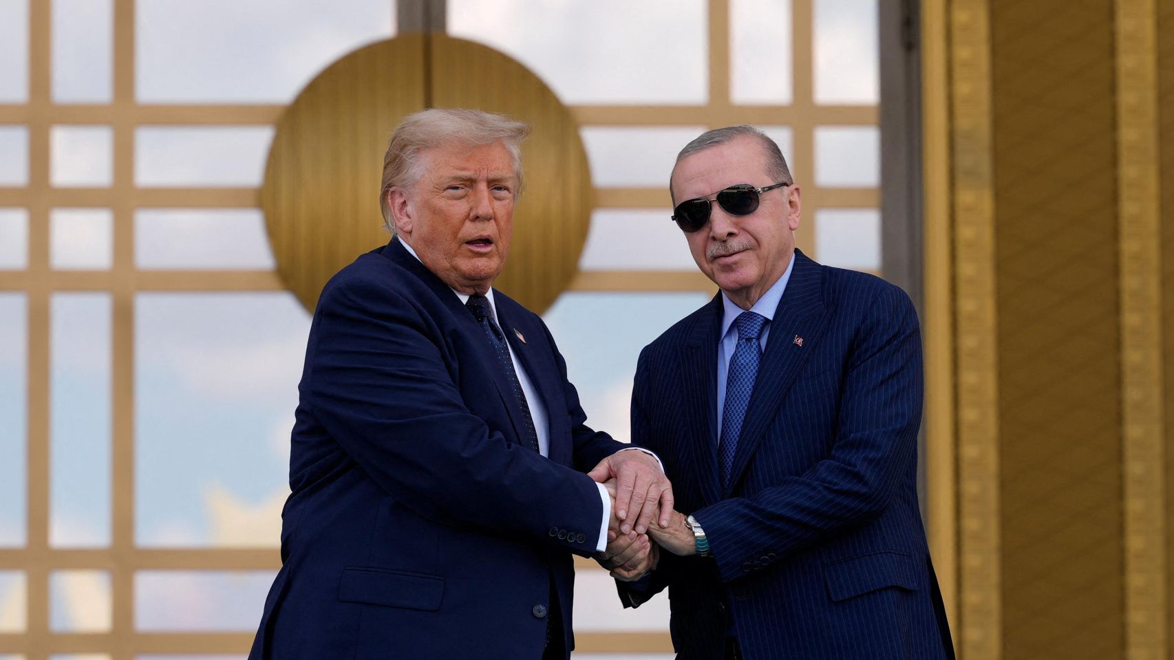Europa da un paso al frente en su aportación a la OTAN mientras Trump incendia la cumbre con Groenlandia e Irán
