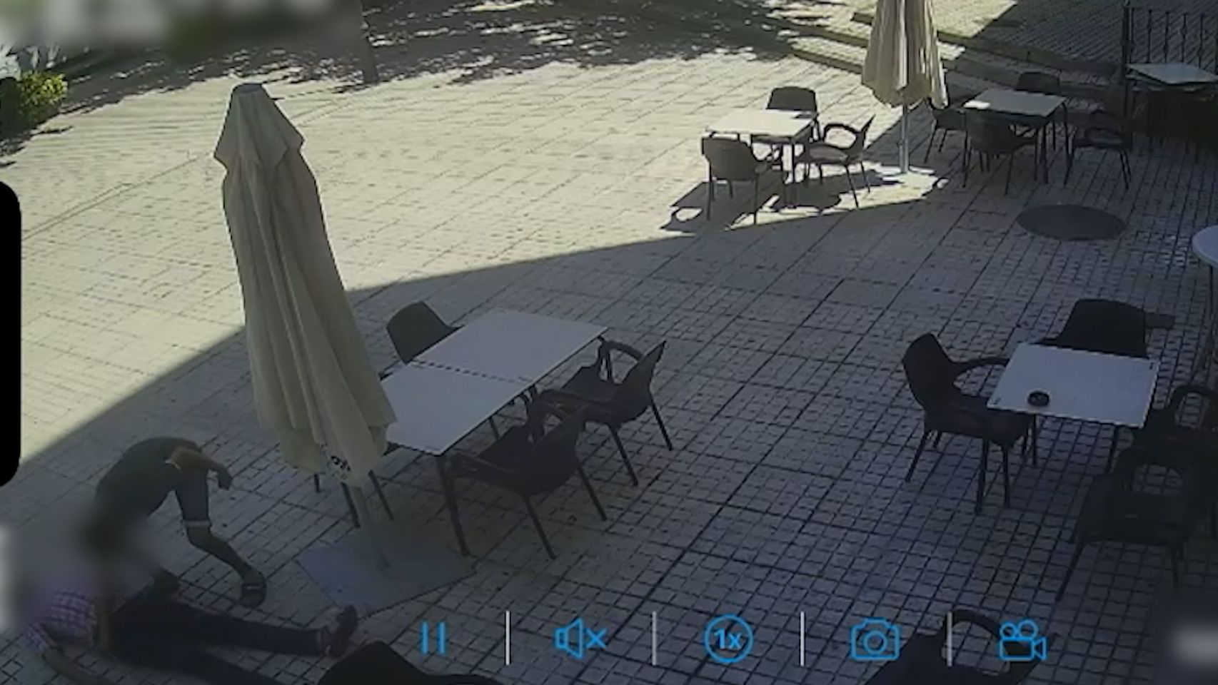 Un hombre golpea a su padre de 70 años y lo deja inconsciente, amenaza a su madre y agrede a los agentes en Mora (Toledo)