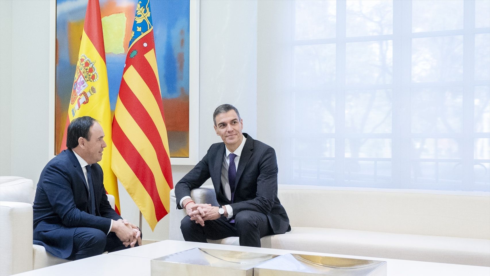 El Constitucional mantiene la suspensión de los artículos de la 'Ley Trans' valenciana que cambiaron PP y Vox