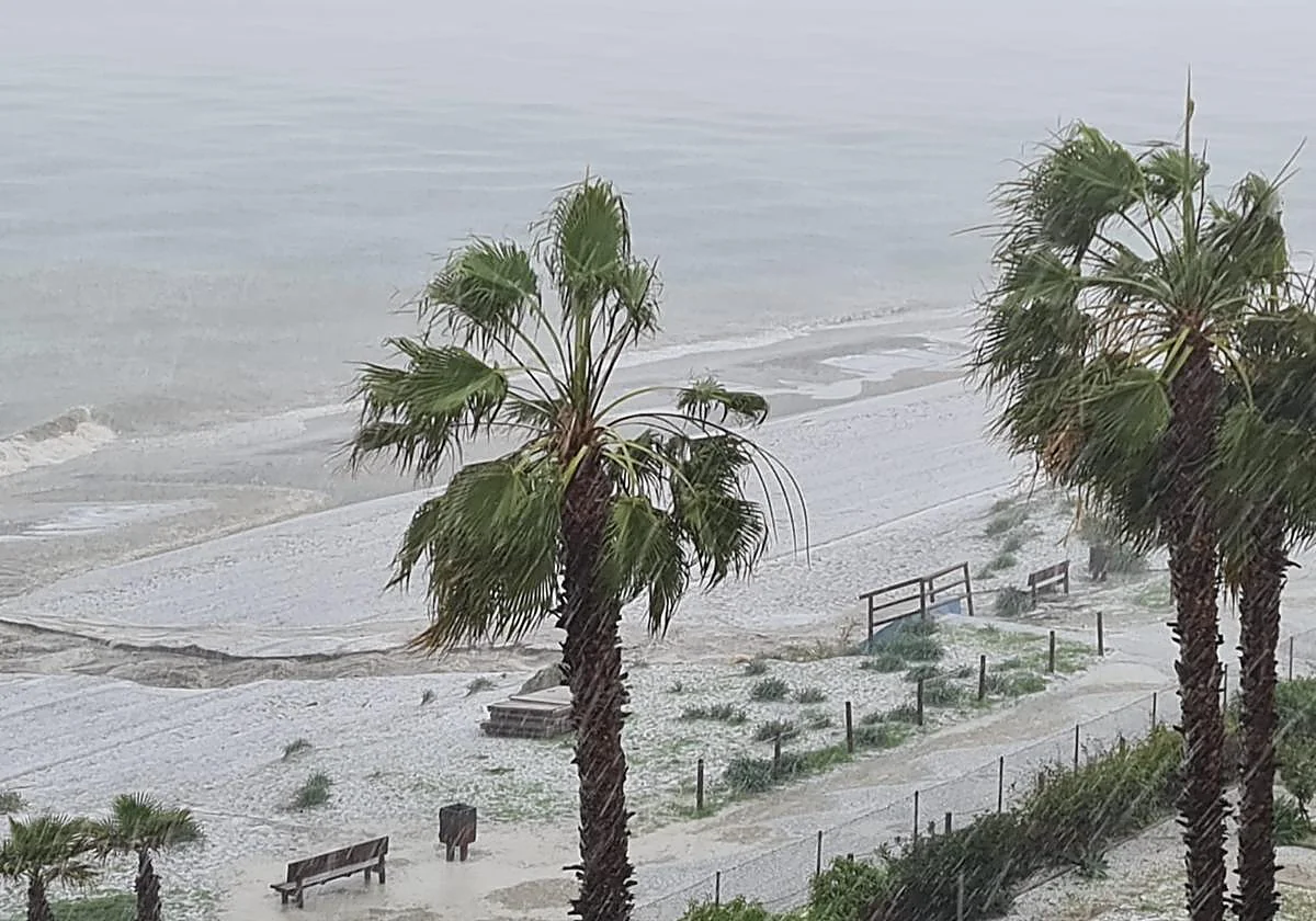 Watch as surprise hailstorm hits Malaga turning Costa del Sol beaches white on Christmas Eve