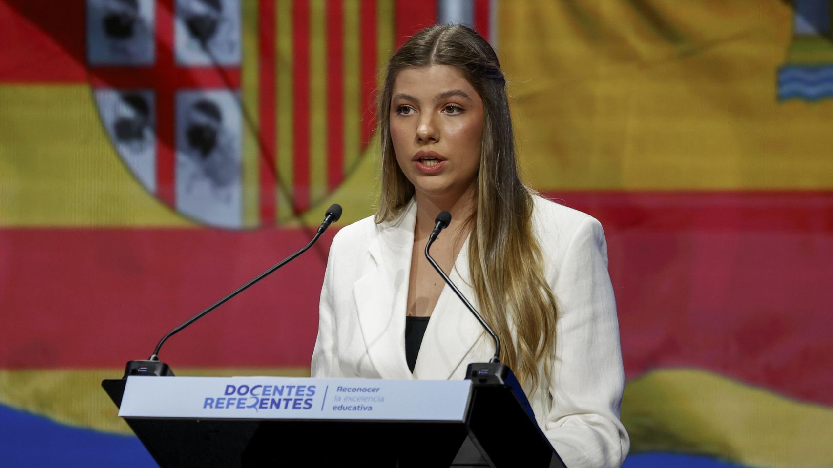 La infanta Sofía, arropada por los Reyes y la princesa Leonor en su gran debut: de su primer discurso al guiño a su hermana