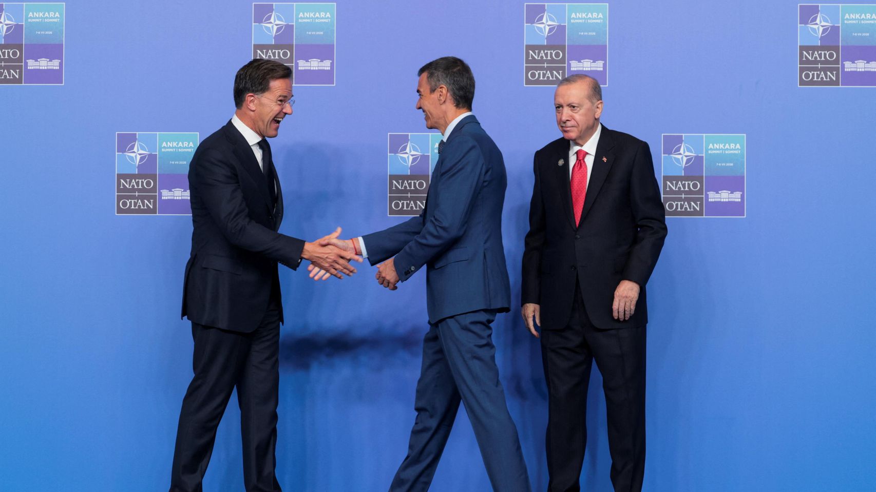 Rutte responde a Trump que España ha dado un "un gran paso" en su gasto en defensa al alcanzar el 2%