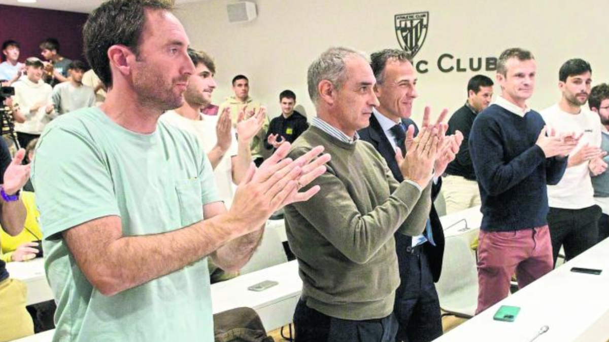 Labaka vuelve a la Real para entrenar al juvenil y Murillo cambia Lezama por Zubieta