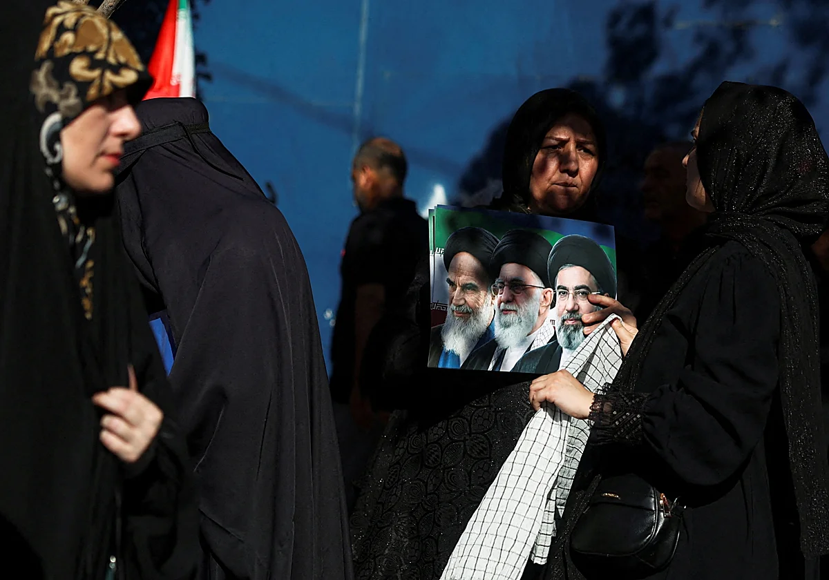 La nueva era de Mojtaba Jamenei arranca con un régimen iraní fracturado