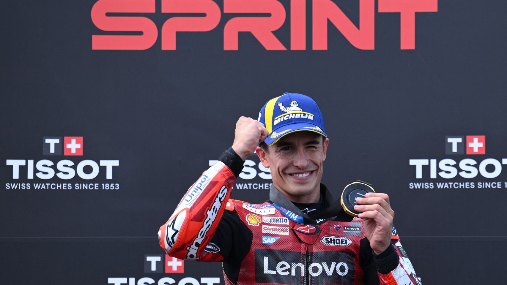Marc Márquez no perdona en Sachsenring: gana al sprint y aprieta el Mundial de MotoGP