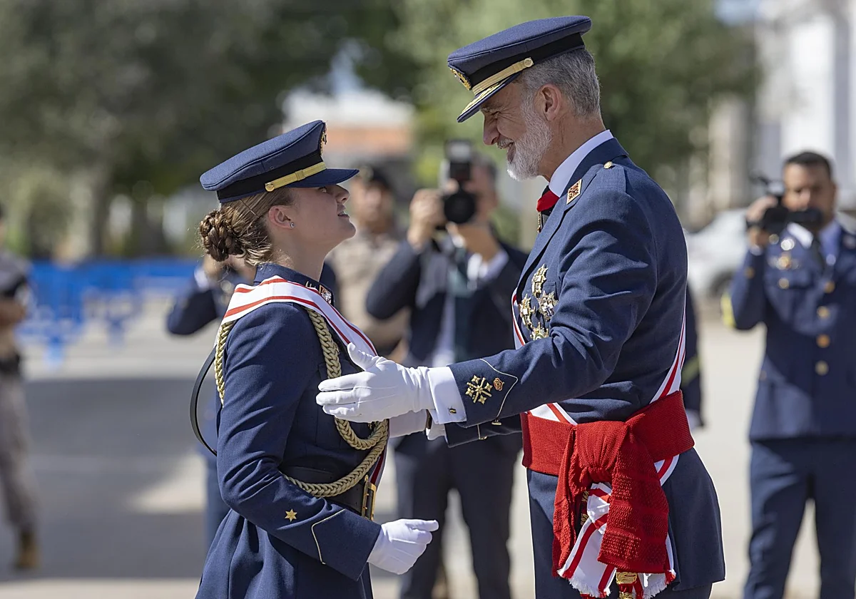 La princesa Leonor deja atrás el uniforme