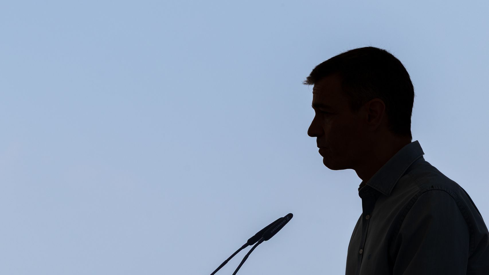 Sánchez, cada vez más cerca de la asfixia política, pero lejos de su imputación penal si ningún testigo directo le implica