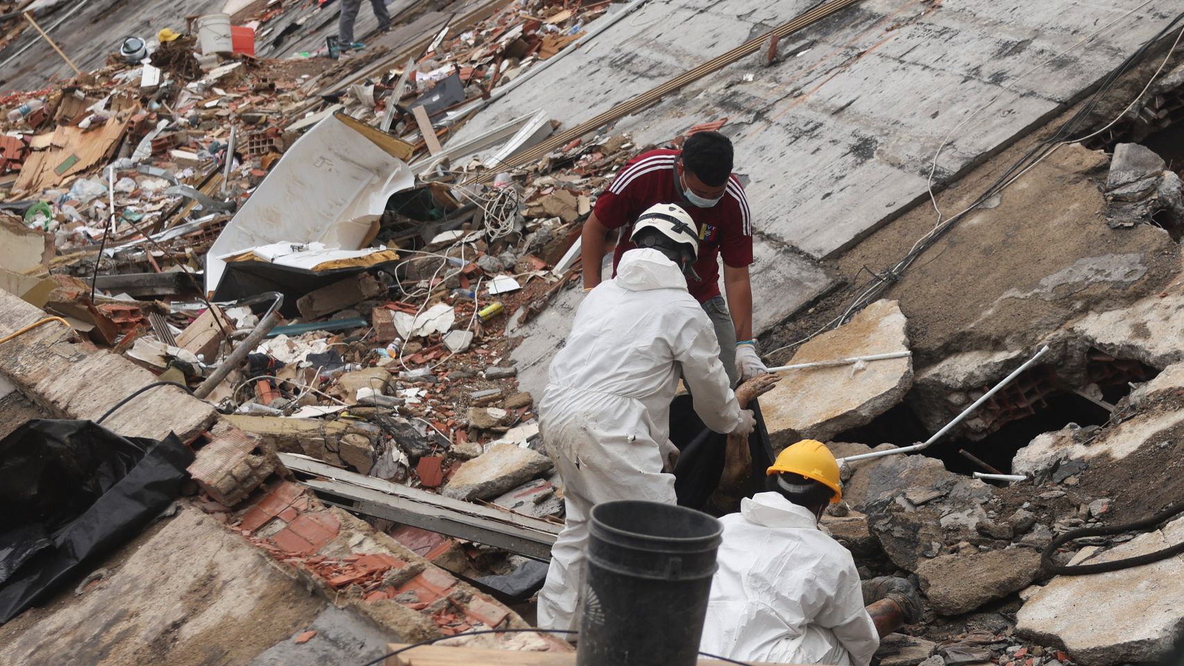 Venezuela registra 215 nuevos fallecidos por los terremotos, elevando a 4.333 los muertos, incluyendo 40 españoles