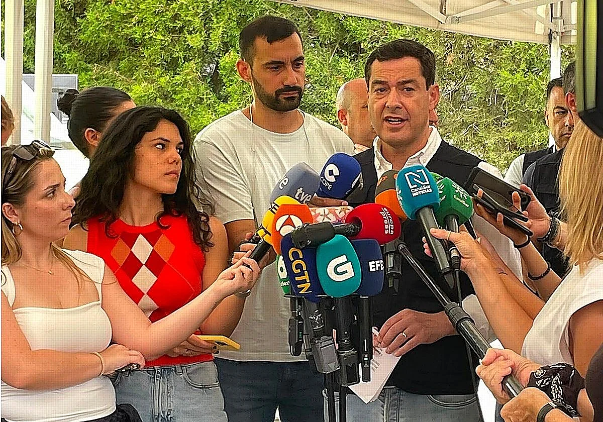 El incendio forestal de Los Gallardos queda estabilizado y se autoriza el regreso de 1.000 desalojados