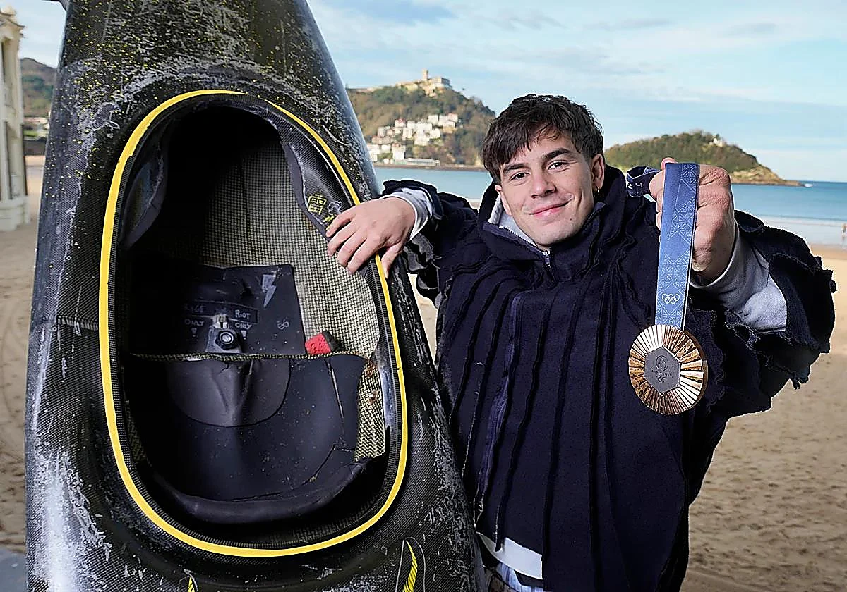 A Pau Echaniz le roban la medalla olímpica de su coche