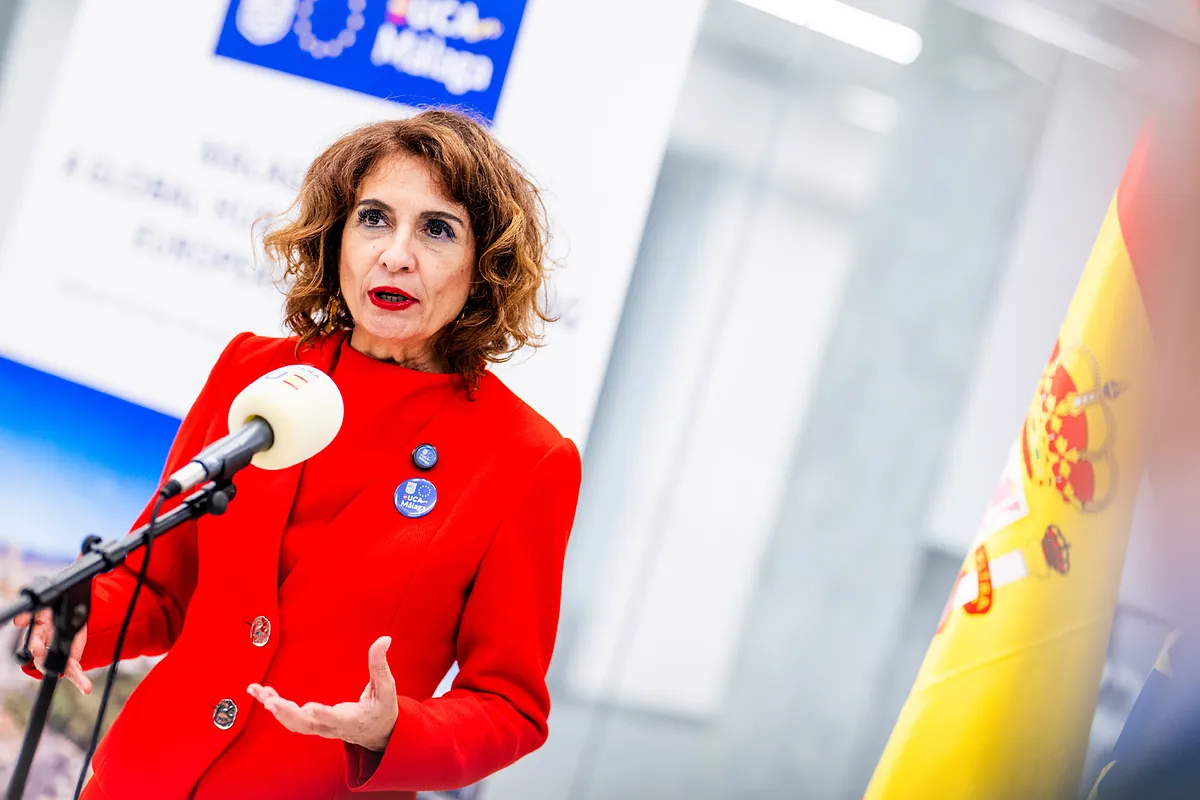 Montero asegura que ya tiene elaborados los Presupuestos de 2026 y los está negociando