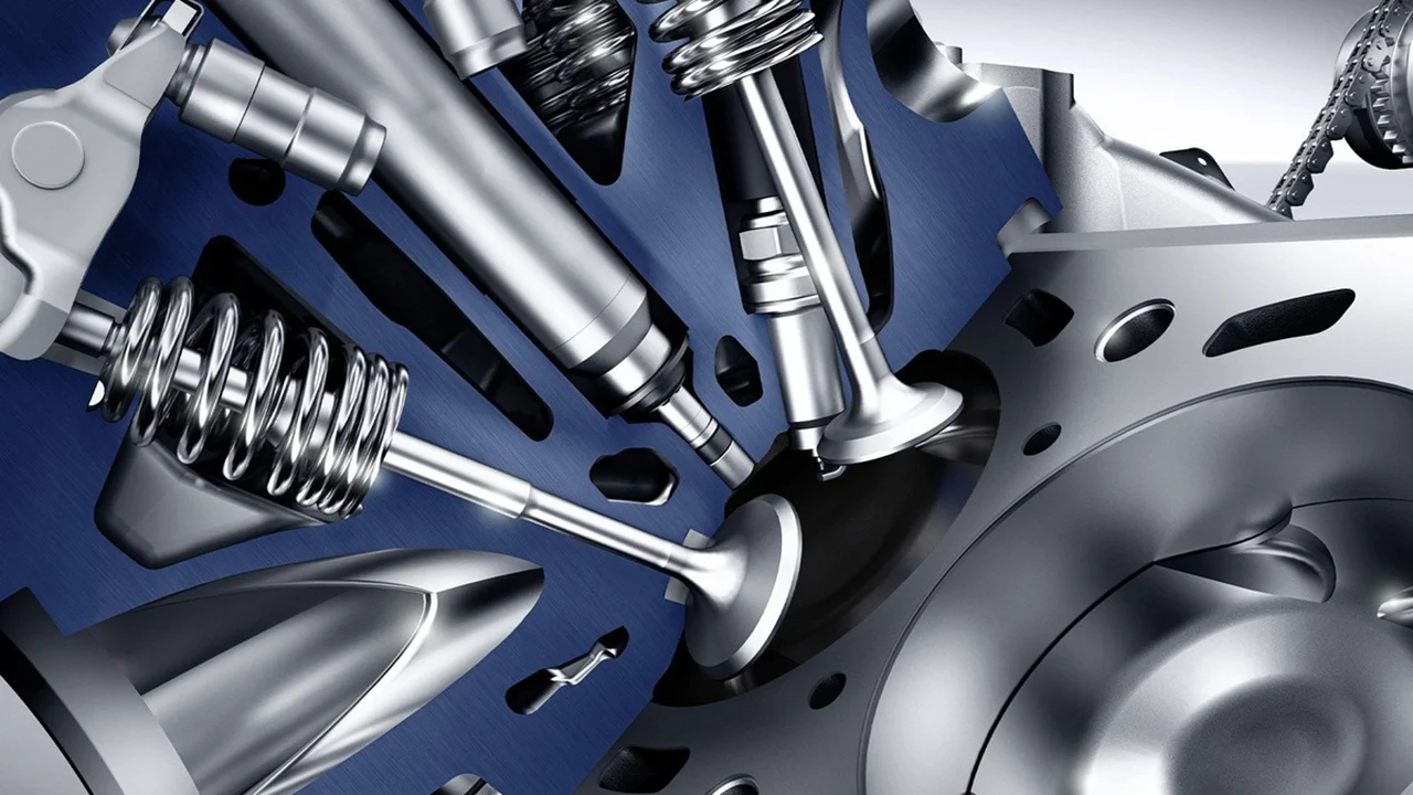 Por qué un motor de combustión nunca será tan eficiente como uno eléctrico, la clave está en la física