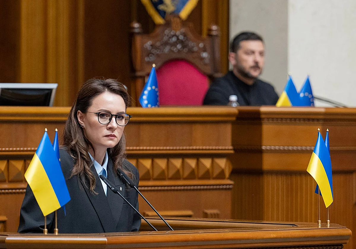 Zelenski sustituye a la primera ministra en una restructuración de gobierno