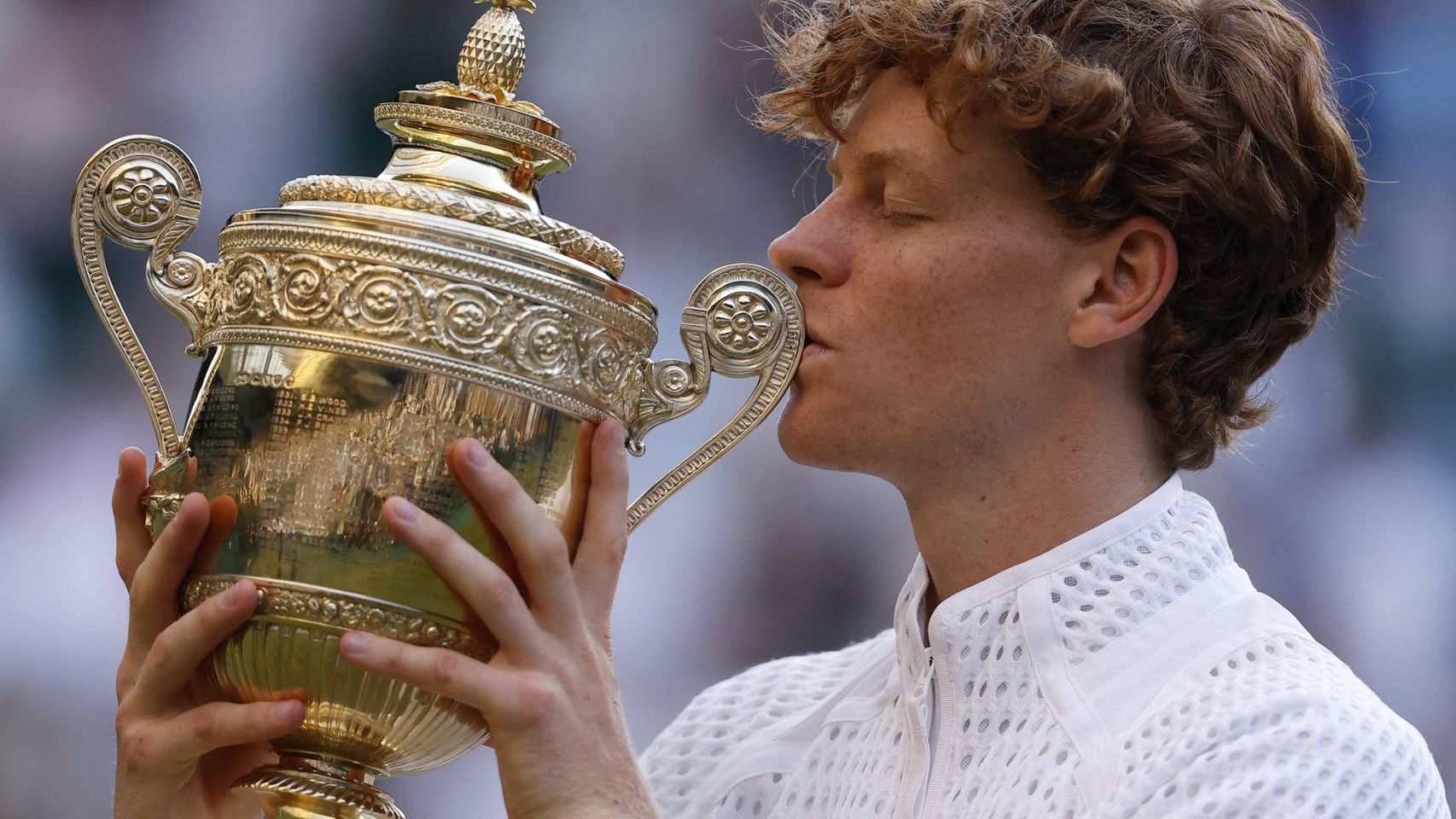 Jannik Sinner remonta ante Zverev y revalida su corona en la hierba de Wimbledon