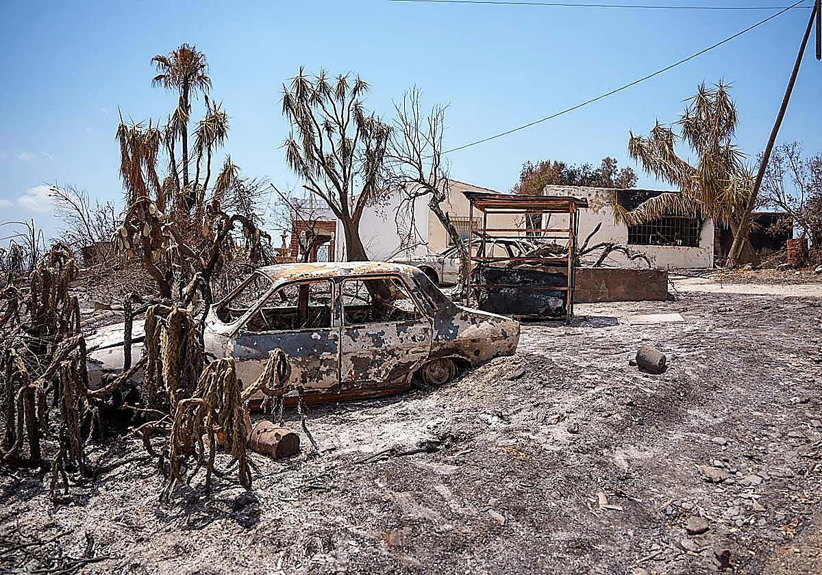 British survivors of Almeria fire criticise claims that victims did not follow advice